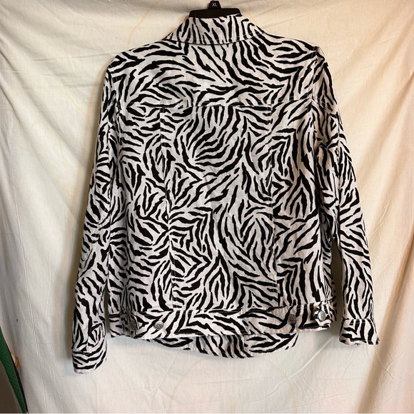 Carole Little Woman Jacket - Picture 3 of 7